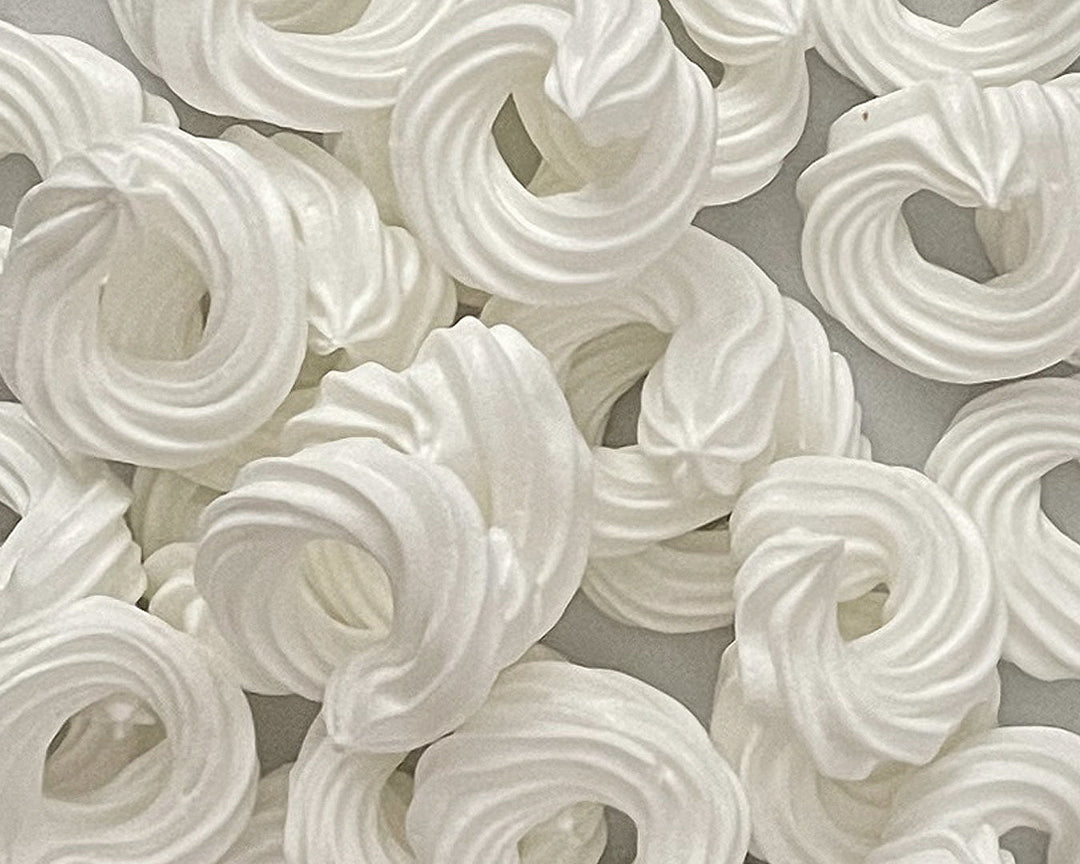 SCHNEEBÄCKEREI • ZUCKERKRINGEL • WINDRINGERL