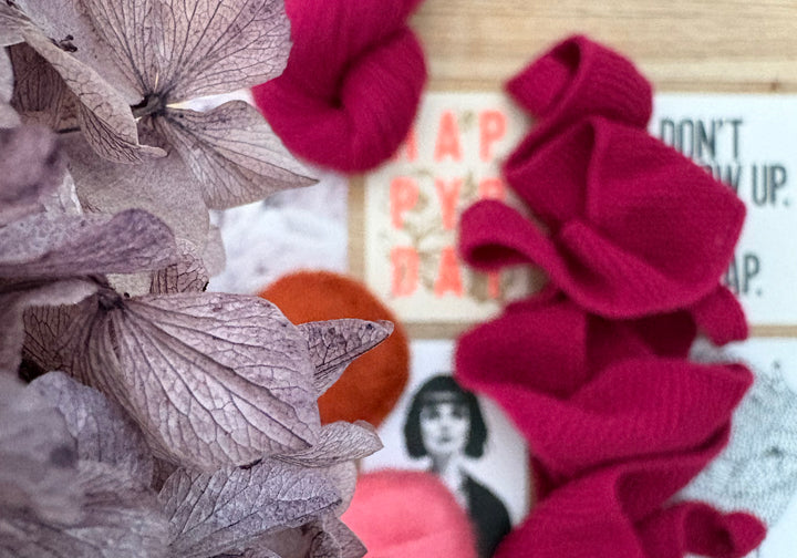 Pflanzengefärbte MERINO NATURWOLLE | *FUCHSIA* [COCHENILLE]