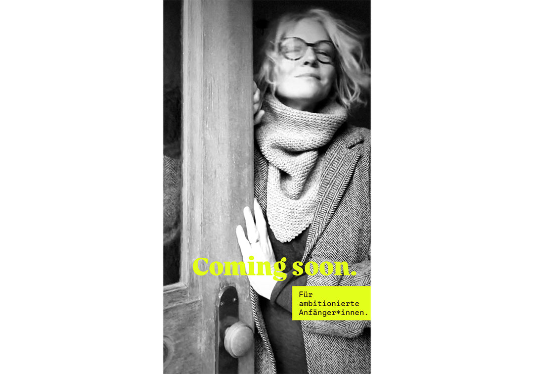 NEW BEGINNINGS DREIECKSLOOP [STRICKPAKET] [VORBESTELLUNG]