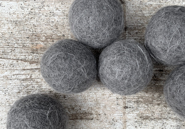 TROCKEN BÄLLE | DRYER BALLS
